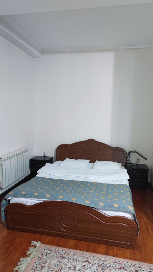 Bishkek Villa Hotel Esterno foto