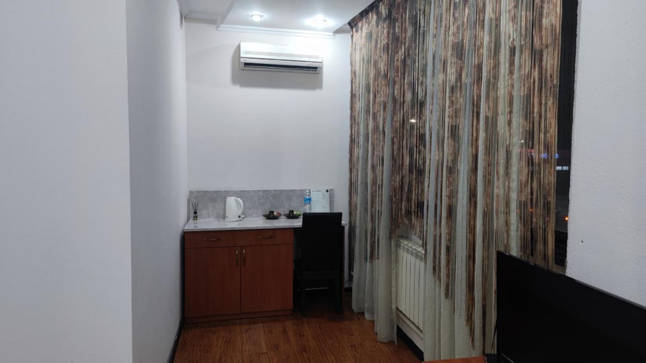Bishkek Villa Hotel Esterno foto