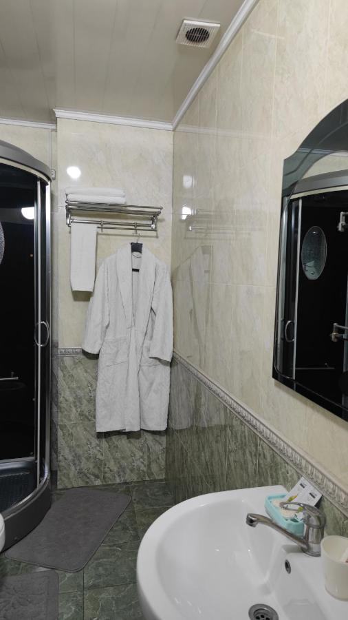 Bishkek Villa Hotel Esterno foto