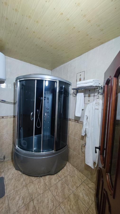 Bishkek Villa Hotel Esterno foto