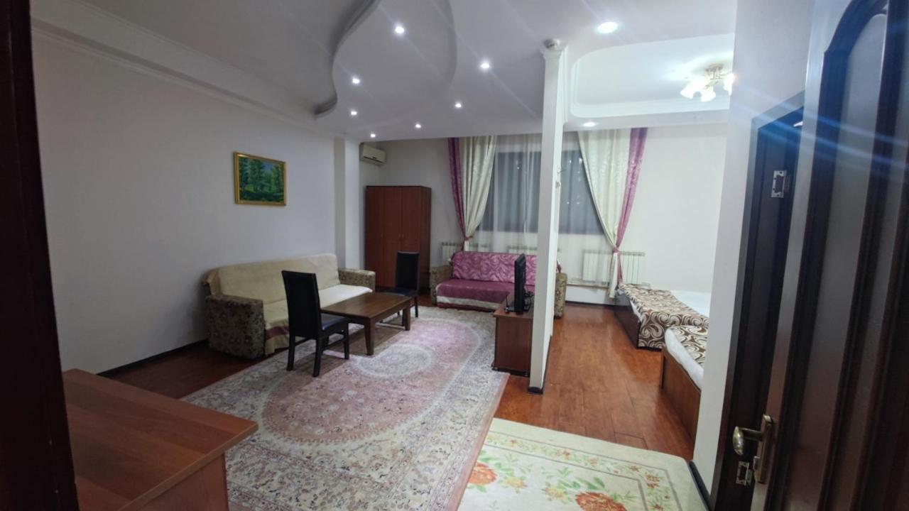 Bishkek Villa Hotel Esterno foto