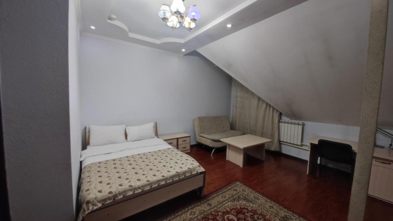 Bishkek Villa Hotel Esterno foto