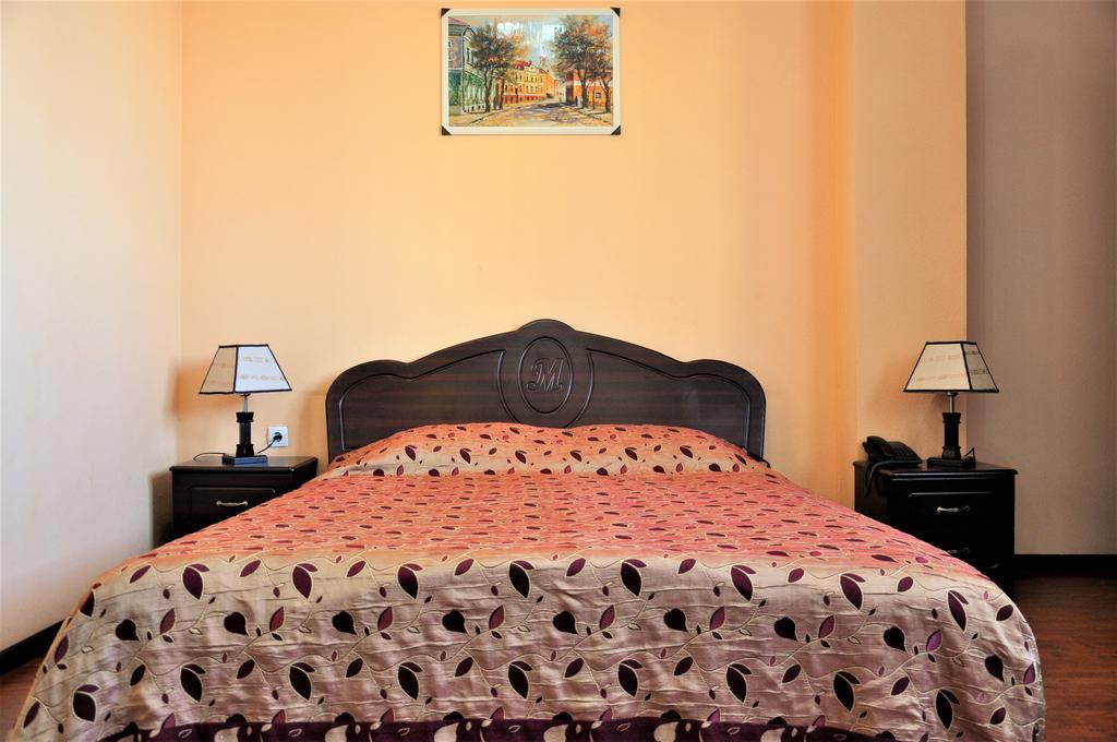 Bishkek Villa Hotel Esterno foto