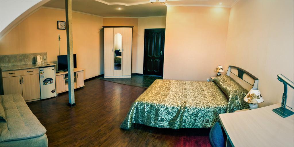 Bishkek Villa Hotel Esterno foto
